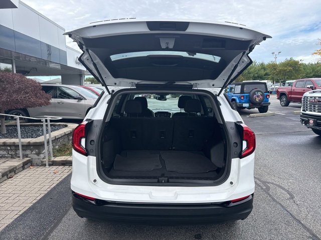 Used 2022 GMC Terrain SLE w/ Driver Convenience Package image 25