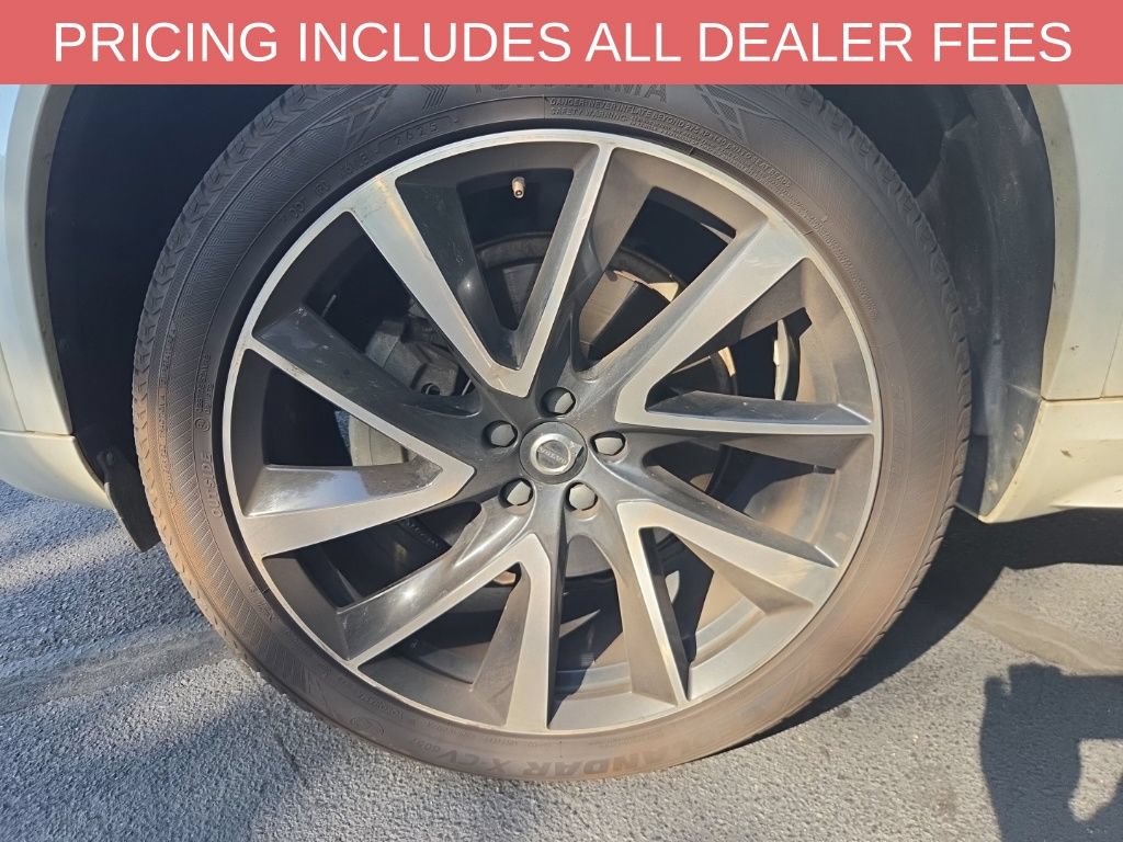 Used 2020 Volvo XC90 T6 Momentum w/ Protection Package Premier AWD/4WD image 4