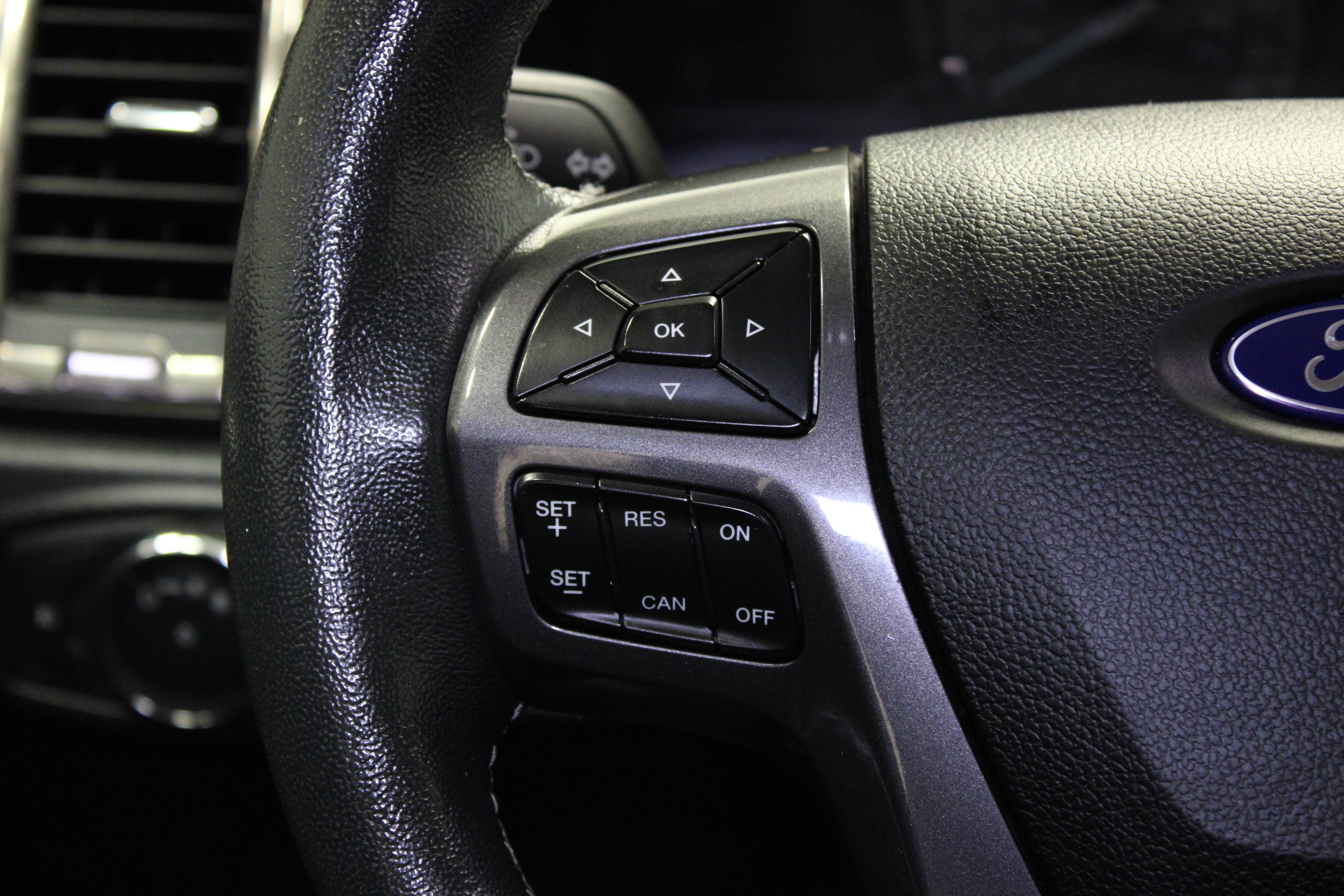 Used 2019 Ford Ranger Lariat w/ FX4 Off-Road Package AWD/4WD image 24