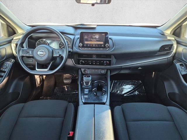 Used 2024 Nissan Rogue S FWD image 16