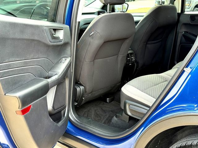 Used 2022 Ford Escape SE w/ SE Sport Appearance Package image 22