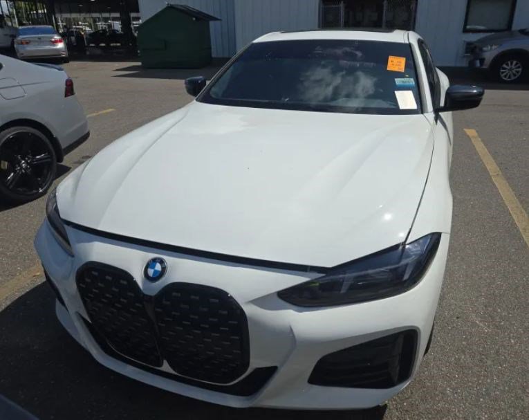 Used 2026 BMW 430i Coupe w/ M Sport Package image 4