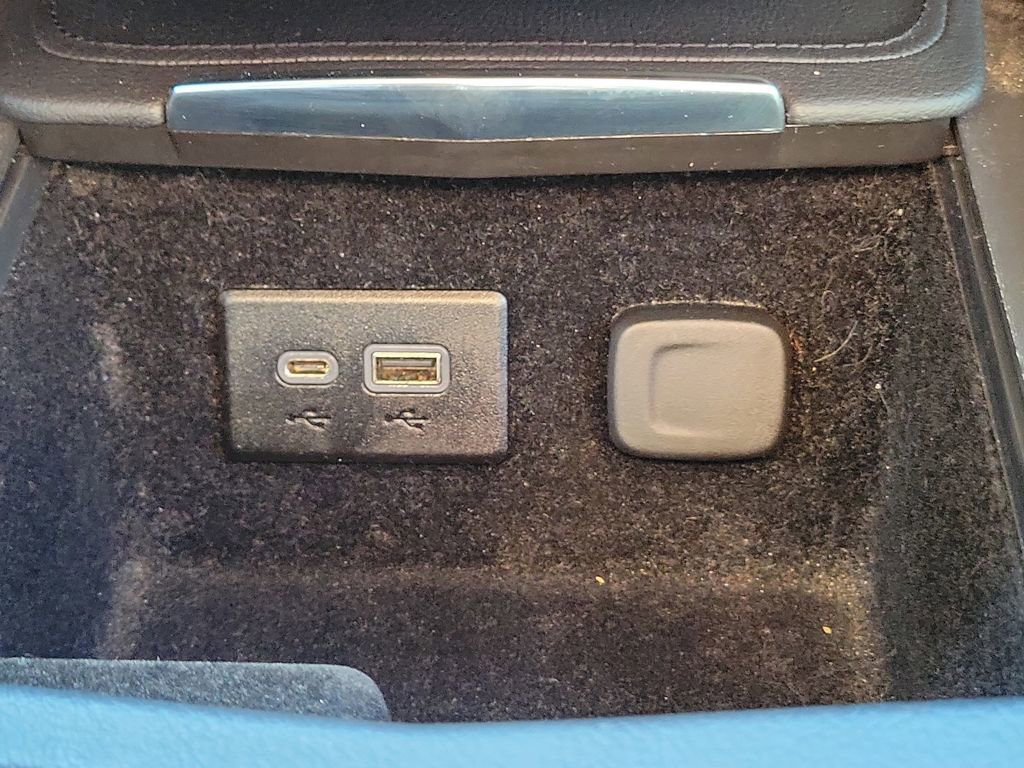 Used 2020 Cadillac XT4 Sport w/ Driver Awareness Package image 33