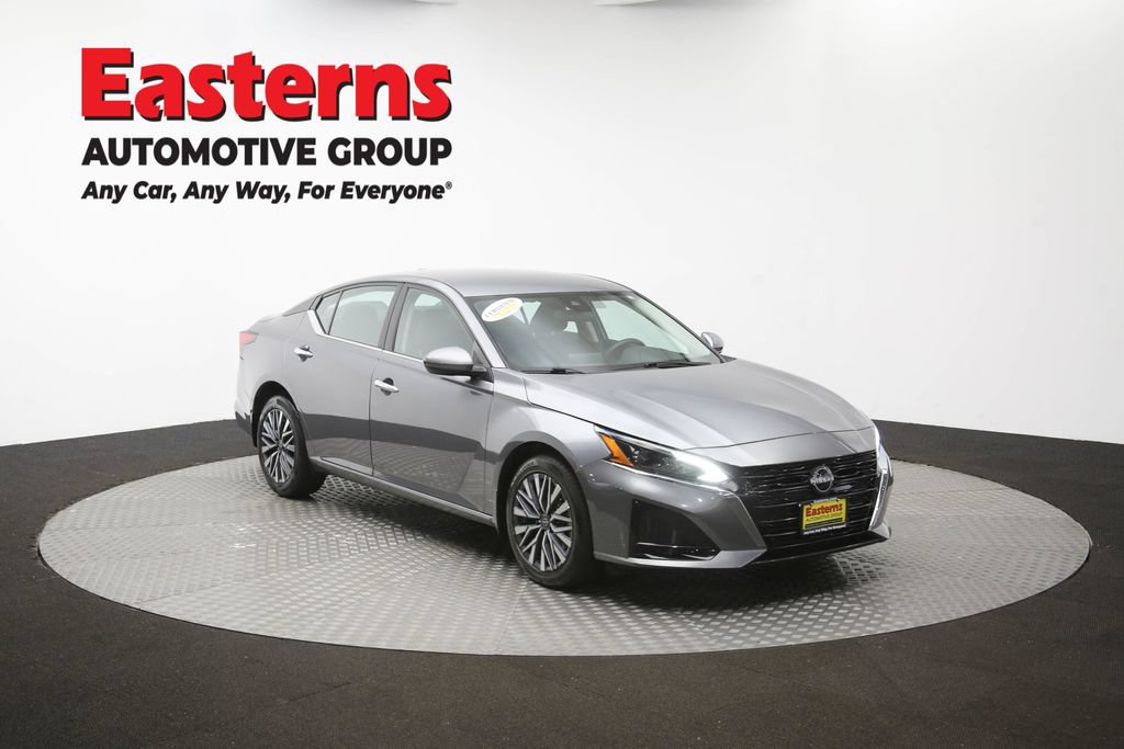 Used 2023 Nissan Altima 2.5 SV AWD/4WD image 49