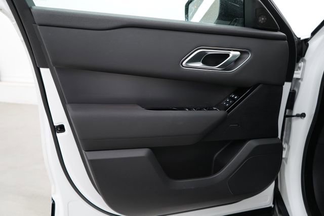 Used 2024 Land Rover Range Rover Velar Dynamic SE image 15
