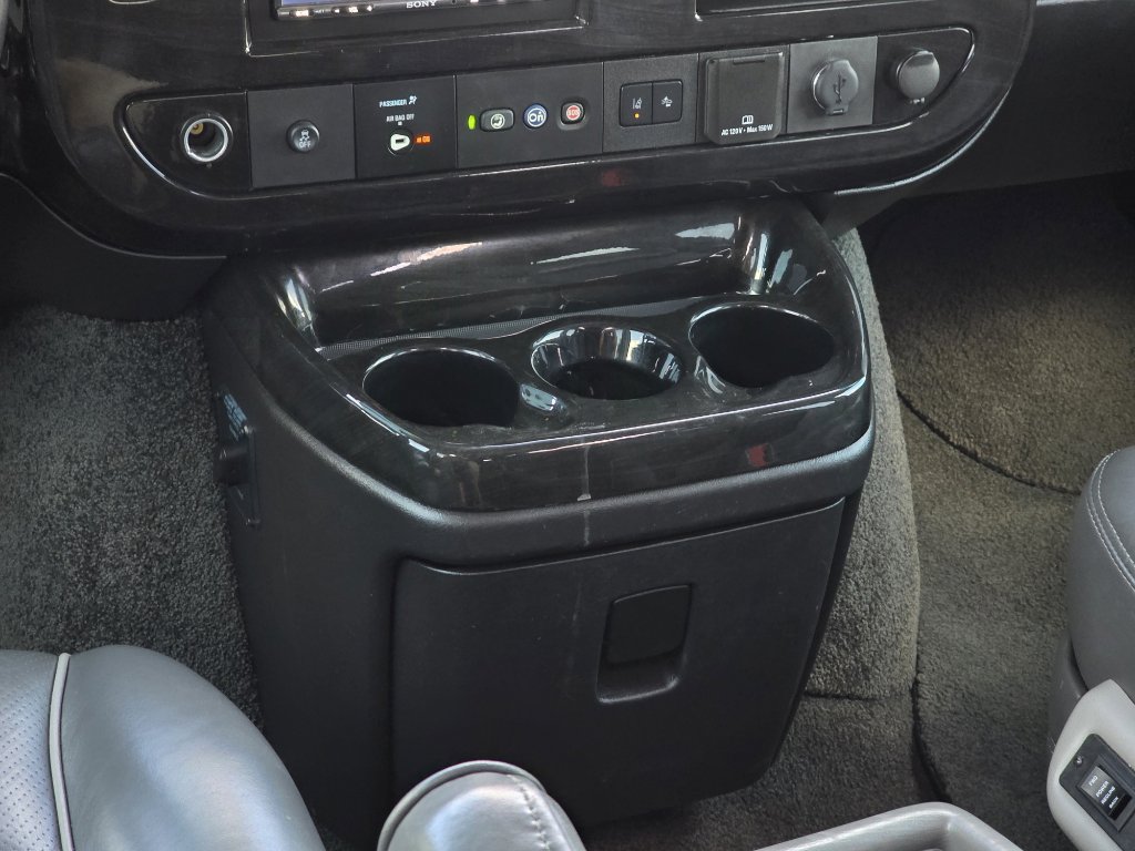 Used 2019 Chevrolet Express 2500 Extended w/ Enhanced Convenience Package image 9