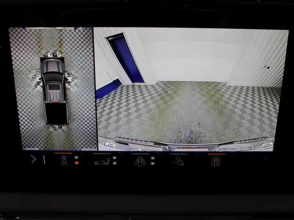 Used 2024 GMC Sierra 1500 AT4 image 16