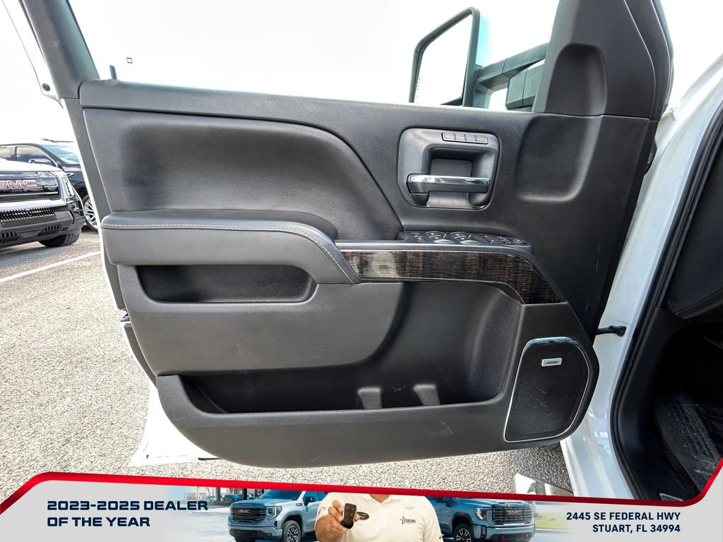 Used 2015 GMC Sierra 2500 Denali w/ Duramax Plus Package AWD/4WD image 24