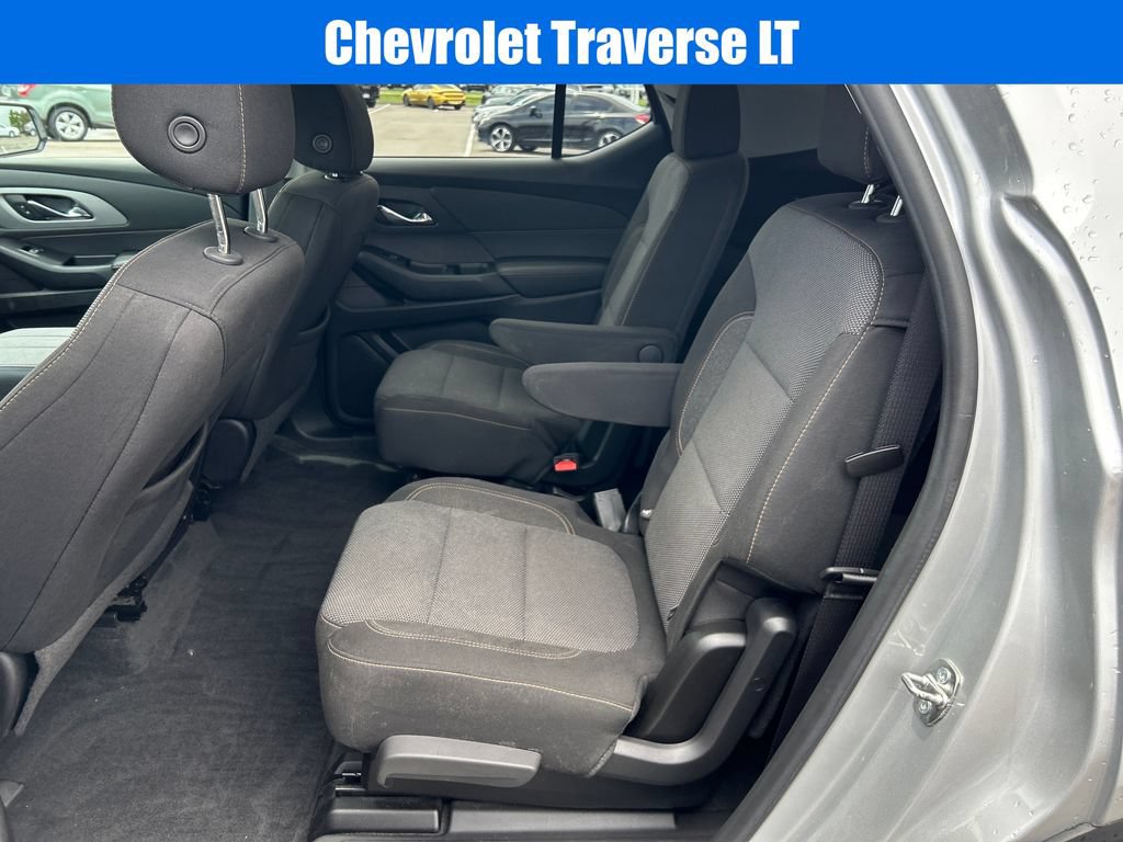 Used 2020 Chevrolet Traverse LT FWD image 14