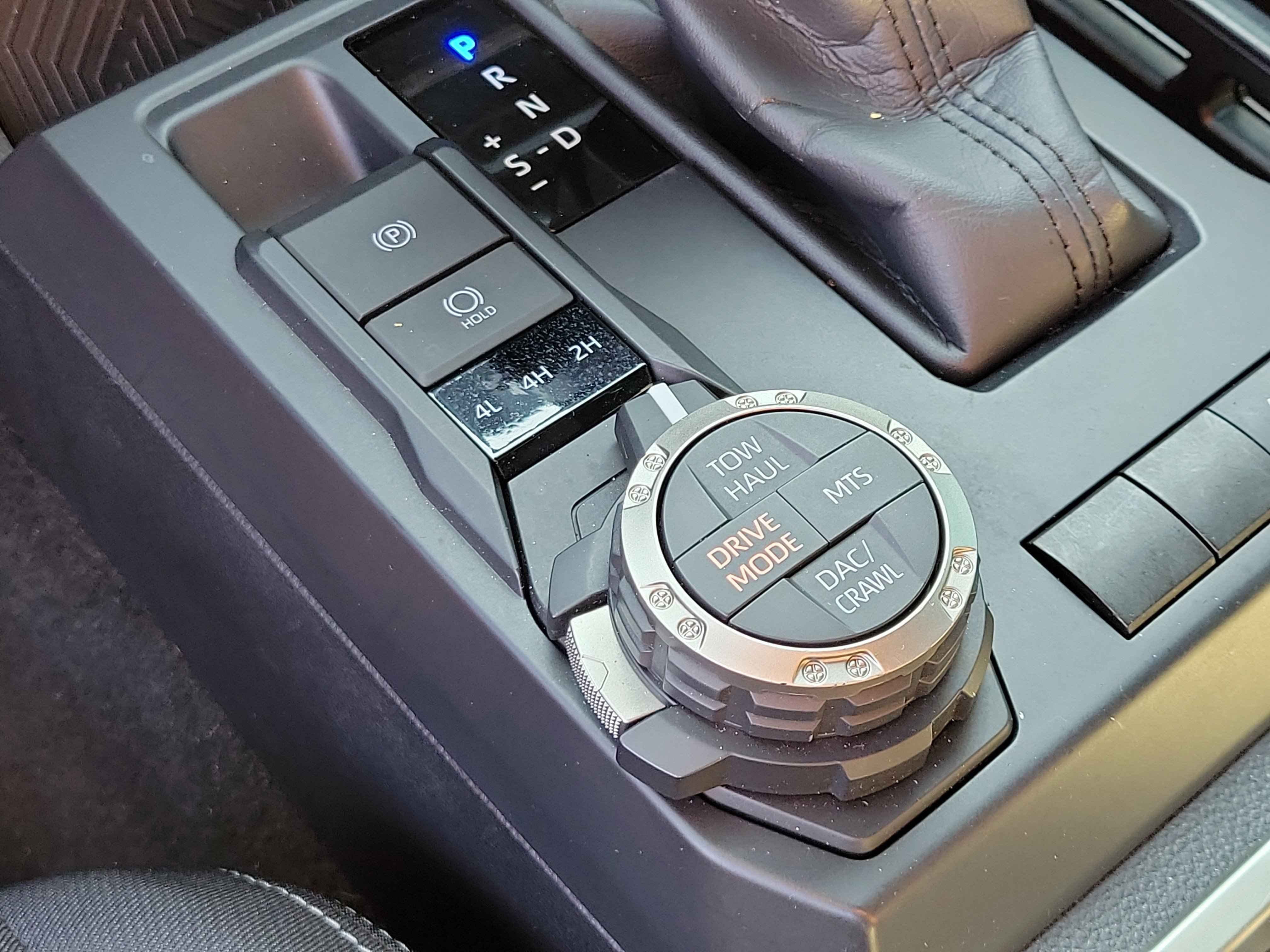 Used 2024 Toyota Tacoma TRD Off-Road image 27