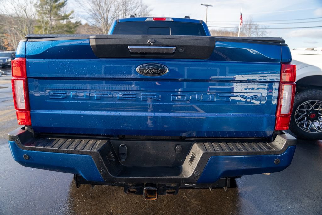 Used 2022 Ford F250 Lariat w/ Black Appearance Package image 5