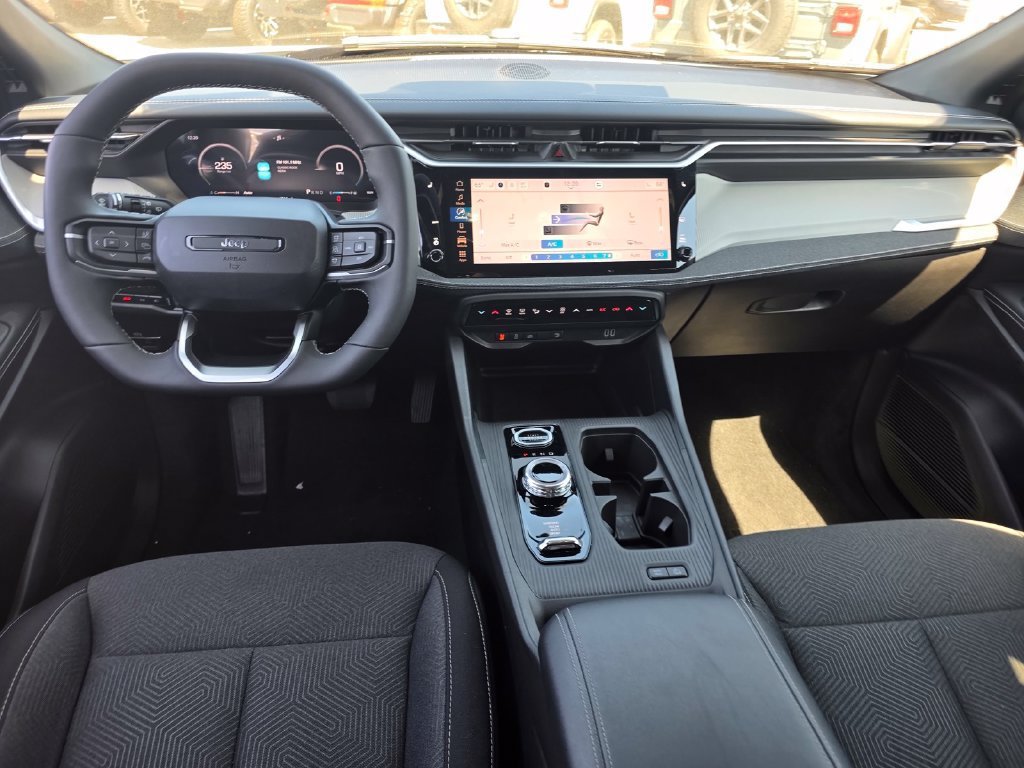 New 2026 Jeep Cherokee Laredo AWD/4WD image 9