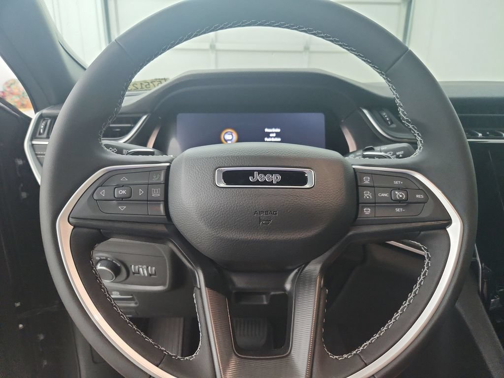 New 2026 Jeep Grand Cherokee L Laredo AWD/4WD image 21