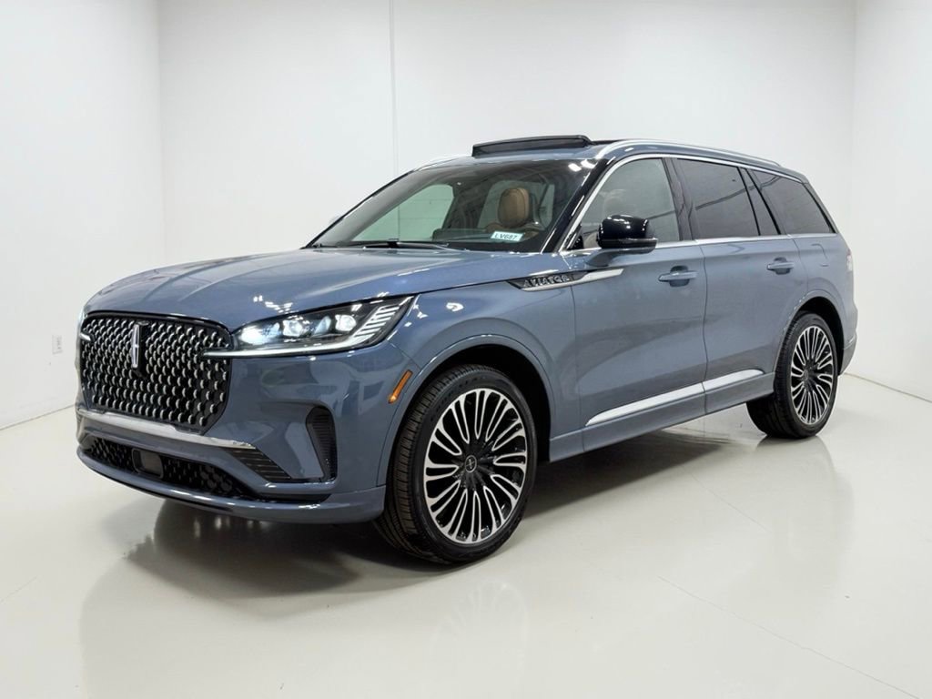 Used 2025 Lincoln Aviator Black Label image 8