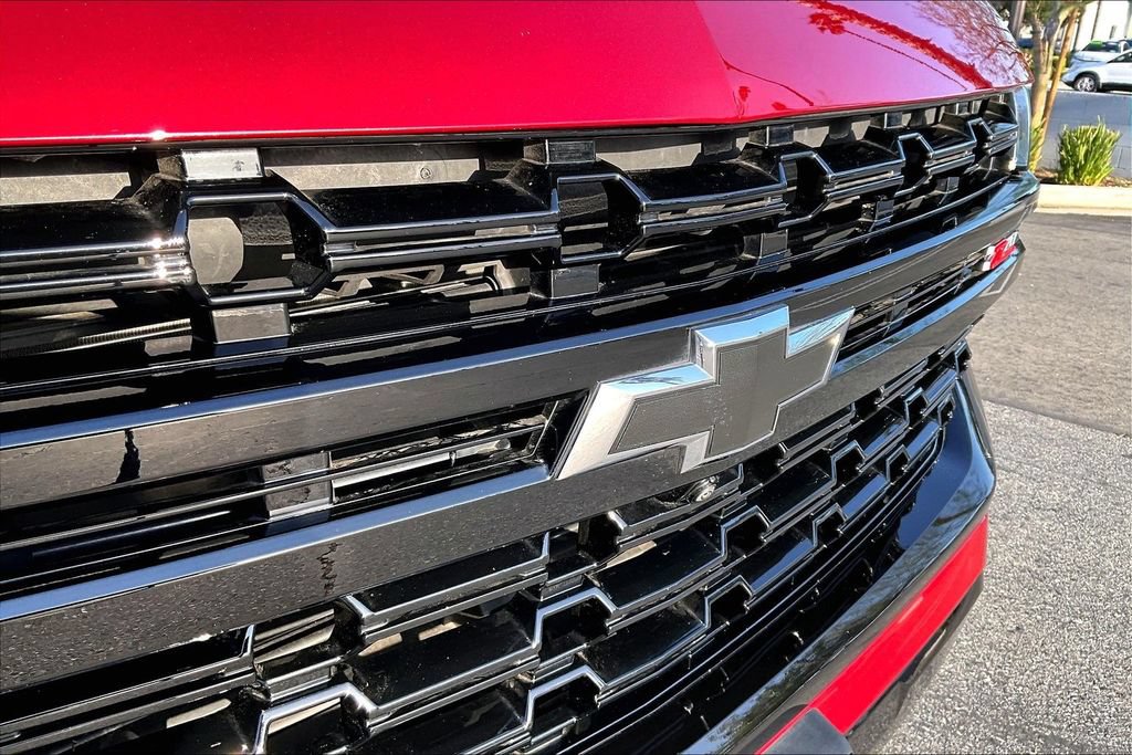 Used 2024 Chevrolet Tahoe Z71 w/ Luxury Package AWD/4WD image 29