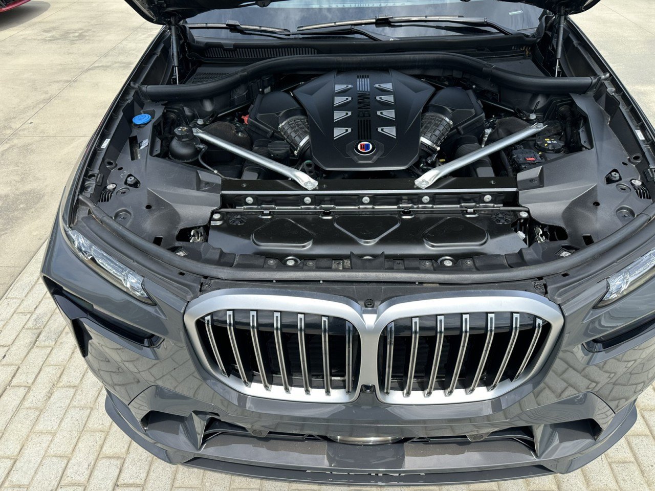Used 2024 BMW ALPINA XB7 AWD/4WD image 12