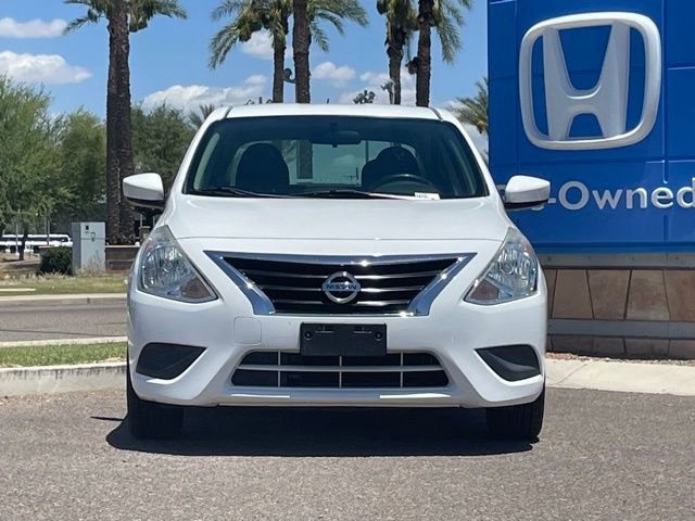 Used 2016 Nissan Versa SV FWD image 4