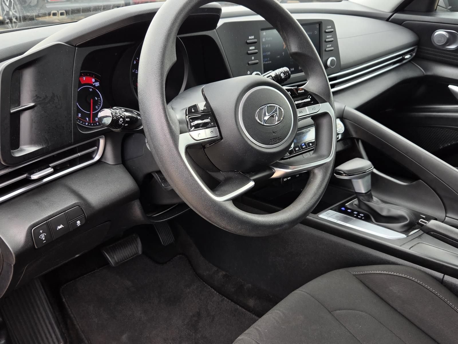 Certified 2023 Hyundai Elantra SEL FWD image 16