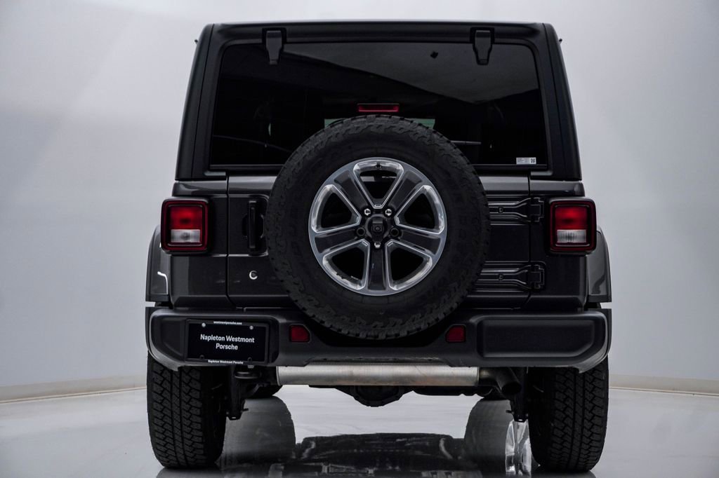 Used 2019 Jeep Wrangler Unlimited Sahara AWD/4WD image 8