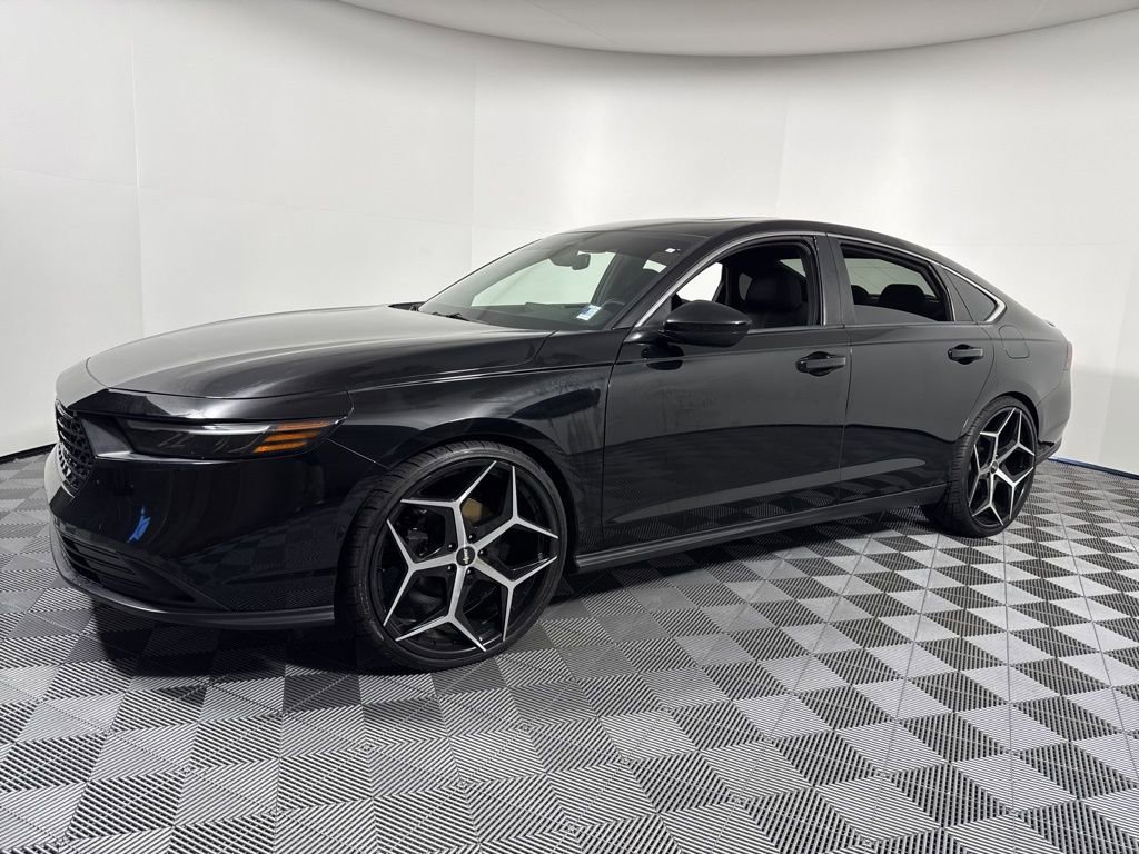 Used 2023 Honda Accord Sport image 11