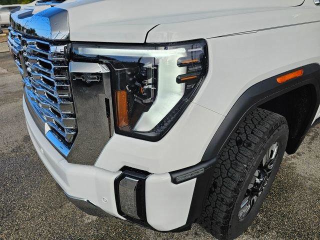 New 2026 GMC Sierra 2500 Denali w/ Denali Reserve Package image 11