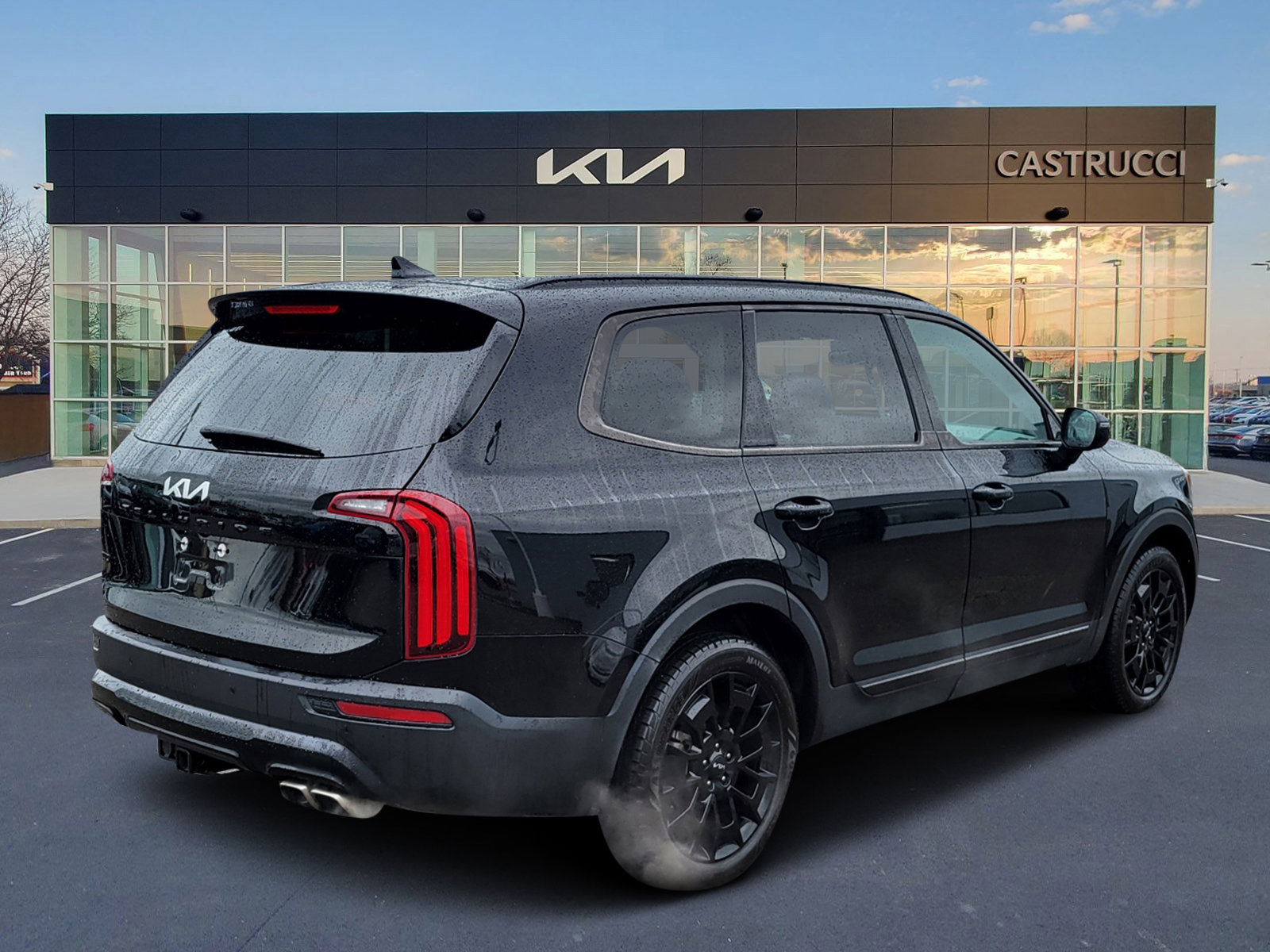 Used 2022 Kia Telluride EX w/ EX Premium Package image 4