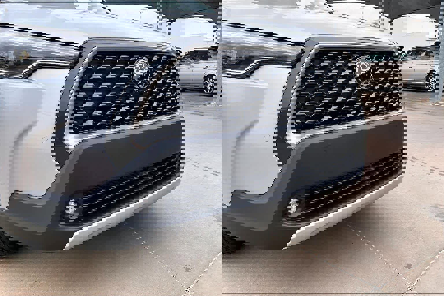 Used 2025 Toyota Corolla Cross XLE w/ Convenience Package image 29