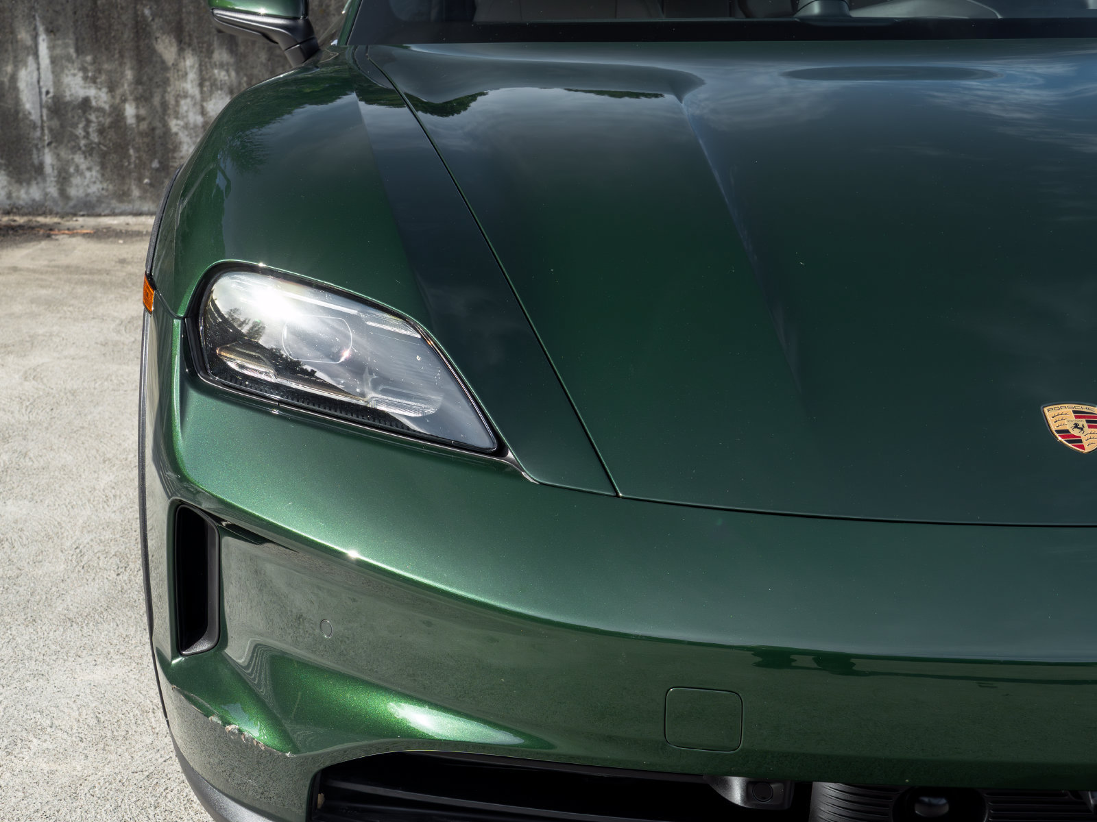 Certified 2025 Porsche Taycan 4S AWD/4WD image 14