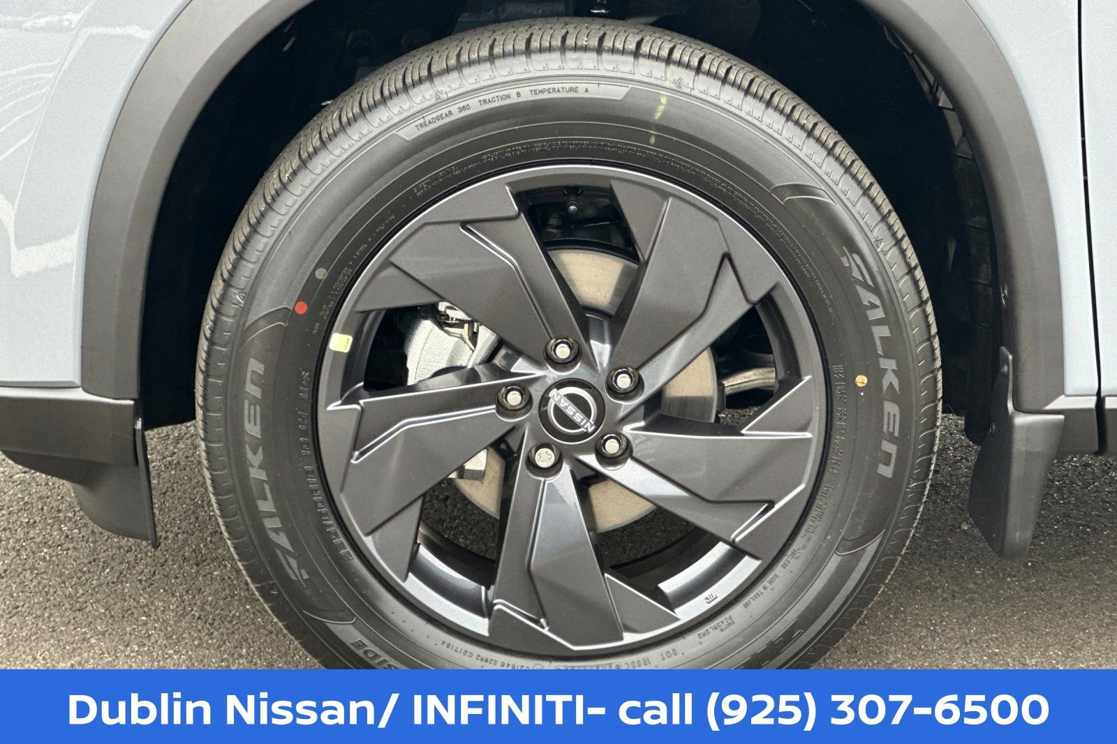 New 2026 Nissan Rogue SV FWD image 32