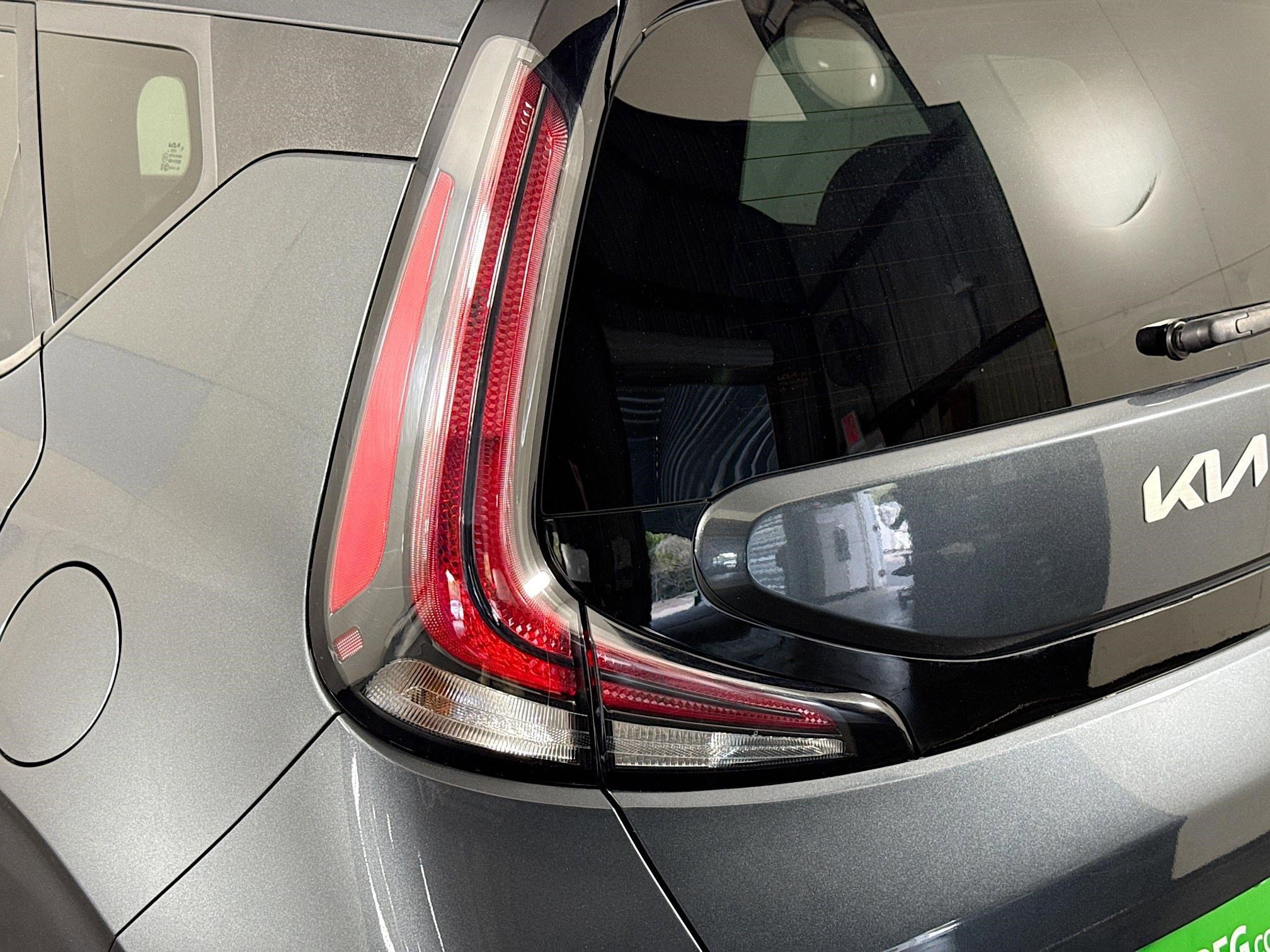 Used 2023 Kia Soul LX FWD image 35