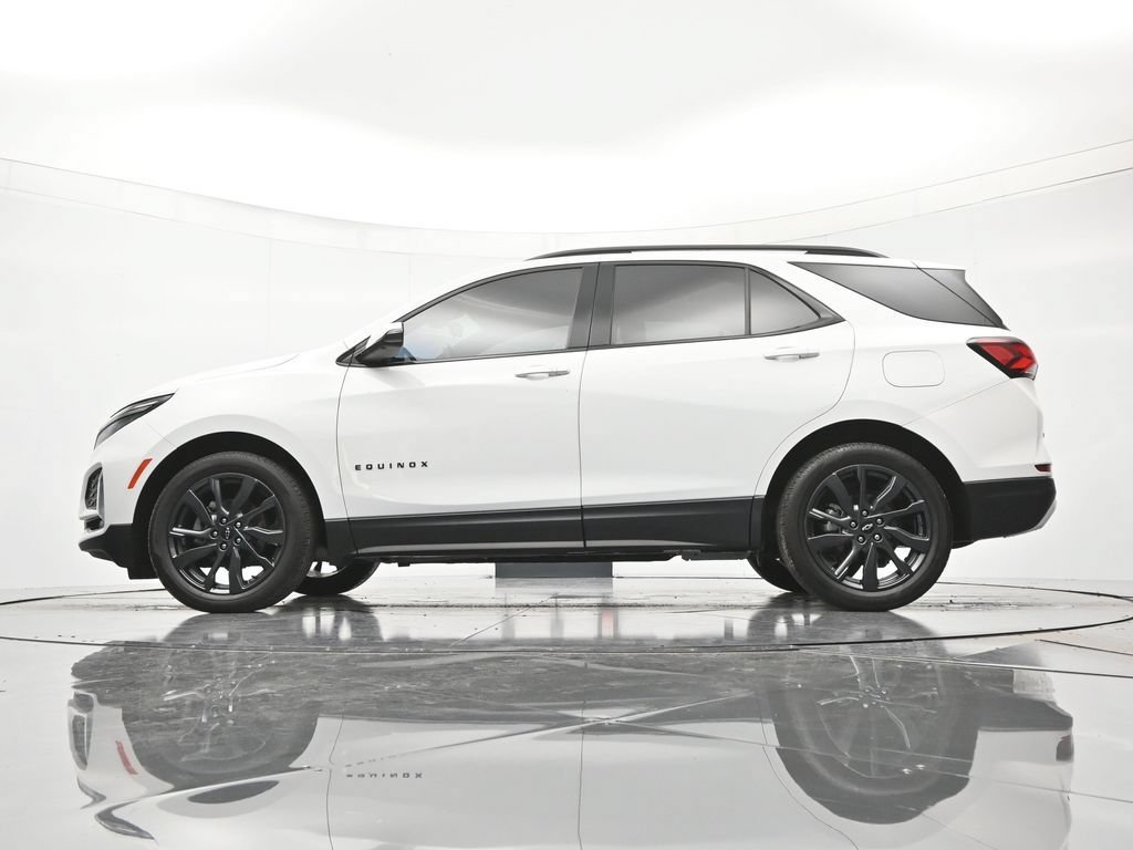 Certified 2022 Chevrolet Equinox RS w/ Infotainment Package FWD image 44