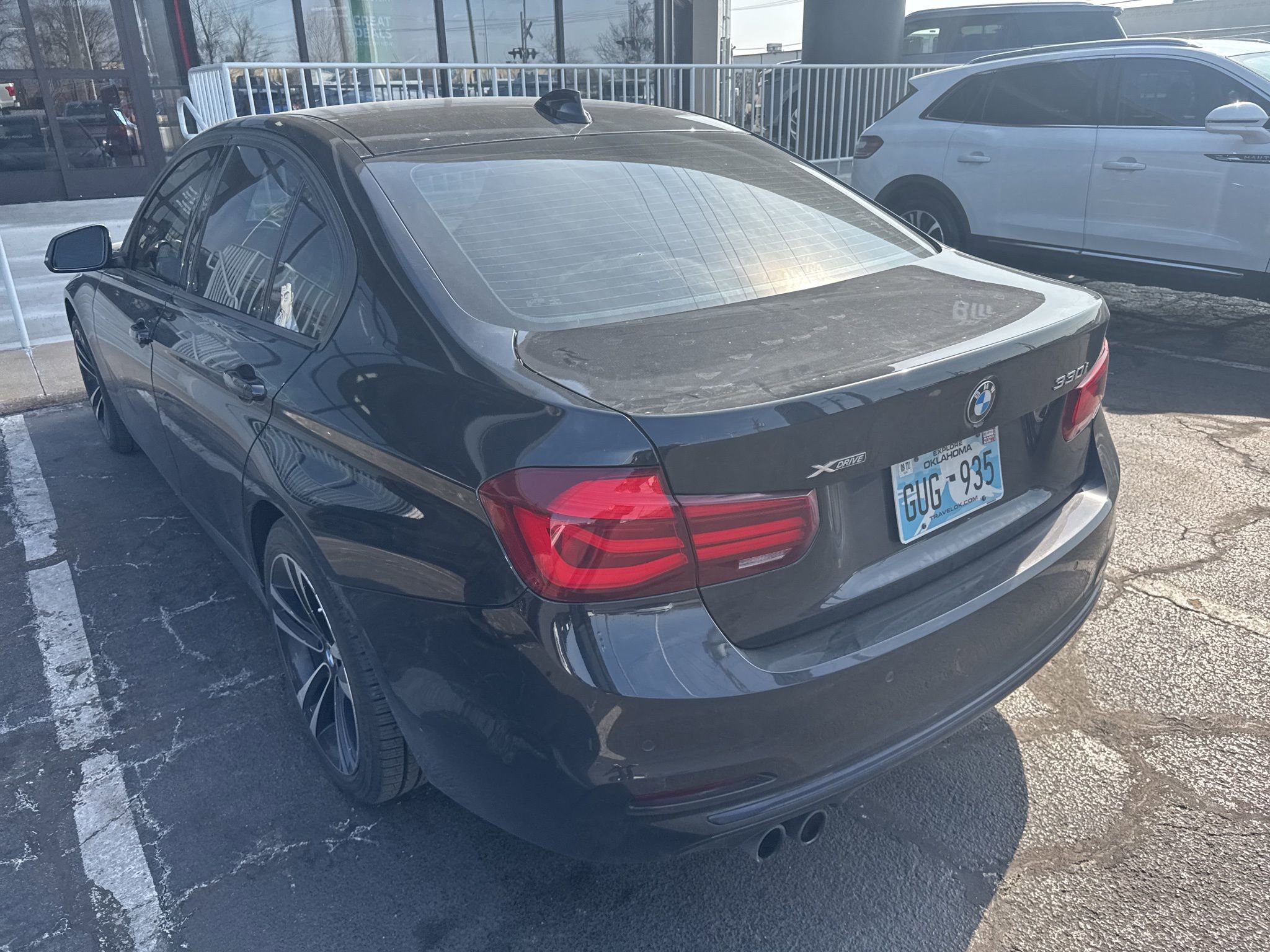 Used 2018 BMW 330i xDrive Sedan w/ Premium Package image 3