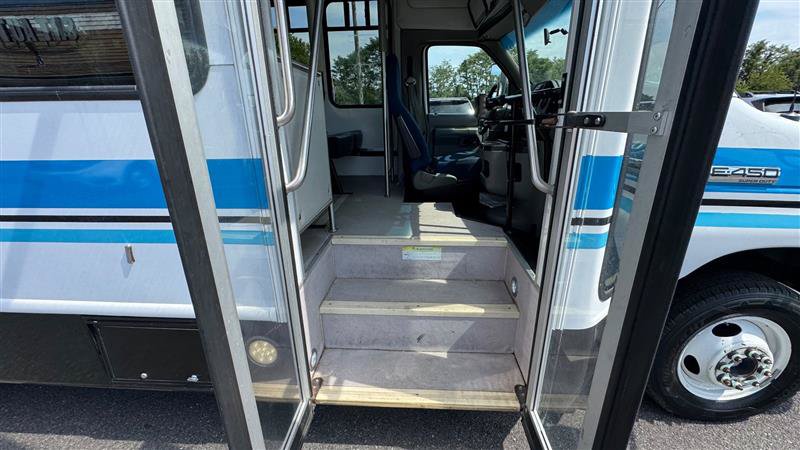 Used 2014 Ford E-450 and Econoline 450 Super Duty w/ Shuttle Bus Prep Package RWD image 37