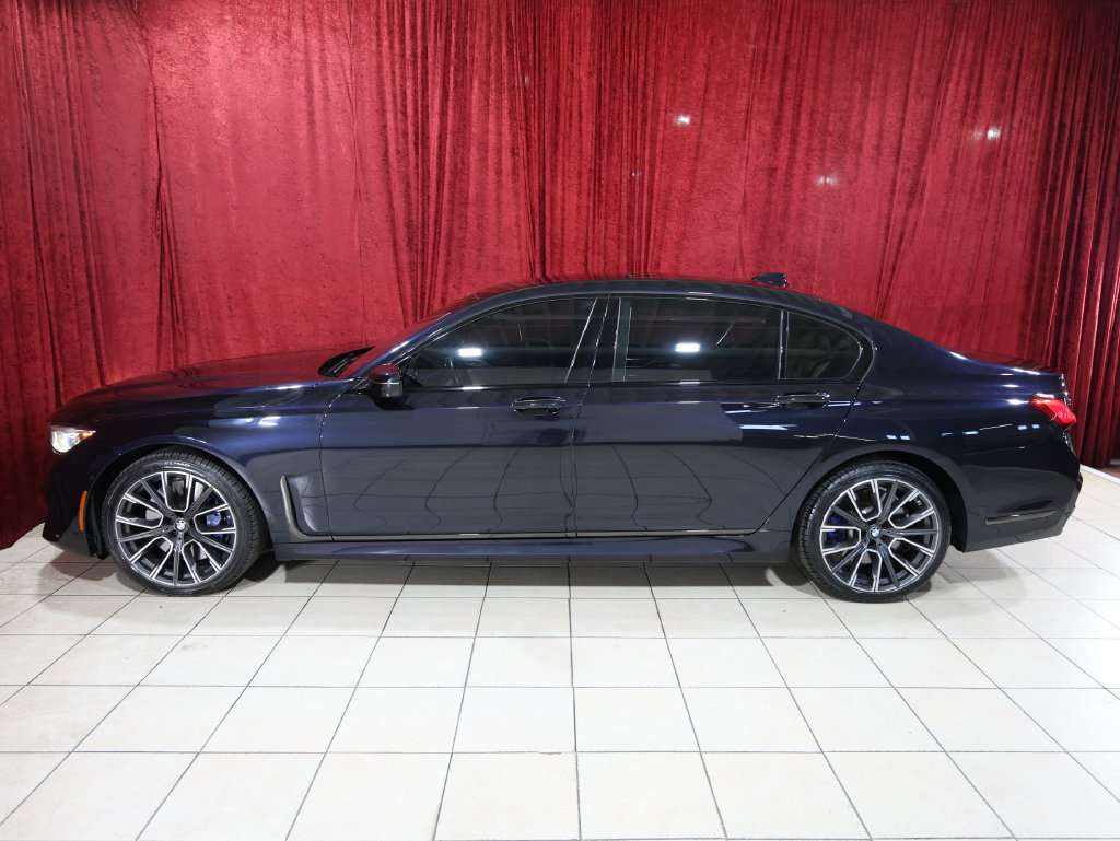 Used 2020 BMW 750i xDrive w/ Executive Package AWD/4WD image 3