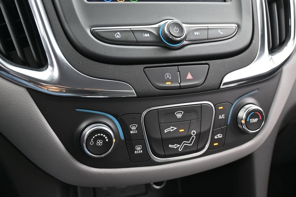 Used 2024 Chevrolet Equinox LS w/ Driver Confidence II Package FWD image 19