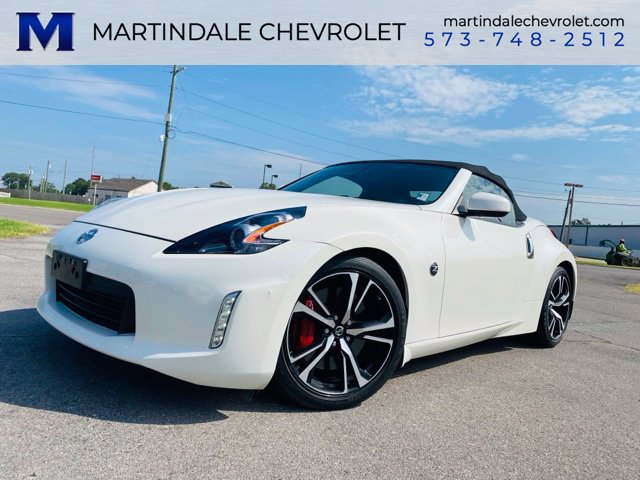 Used 2018 Nissan 370Z Touring Sport RWD image 1
