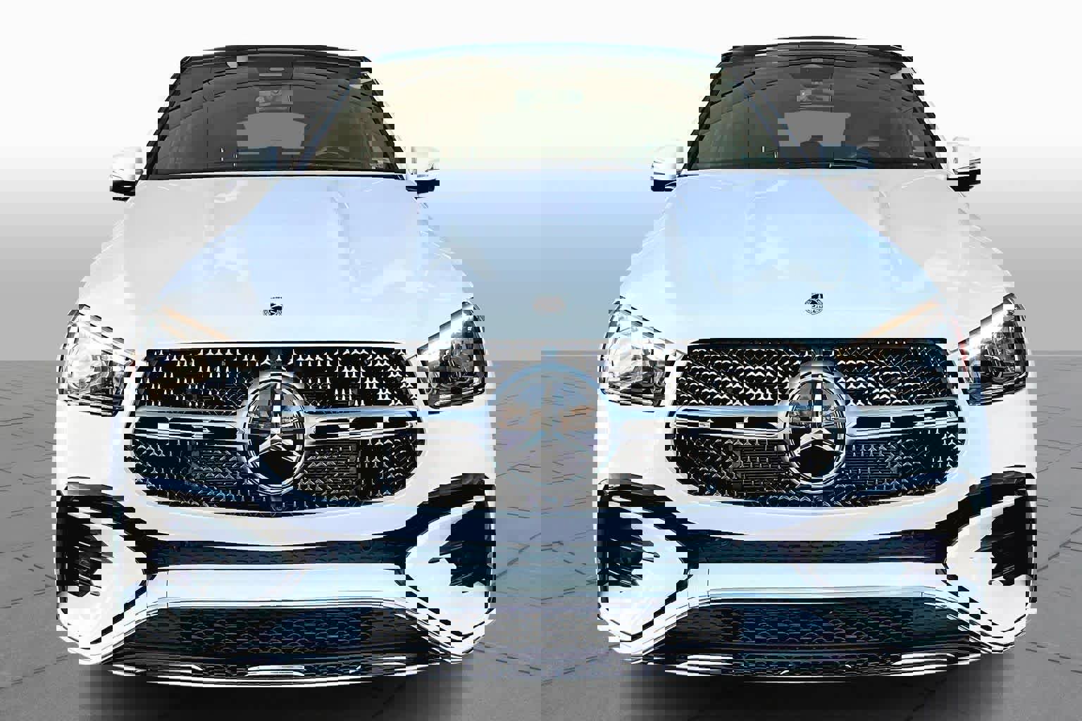 Used 2025 Mercedes-Benz GLE 450 4MATIC Coupe image 3