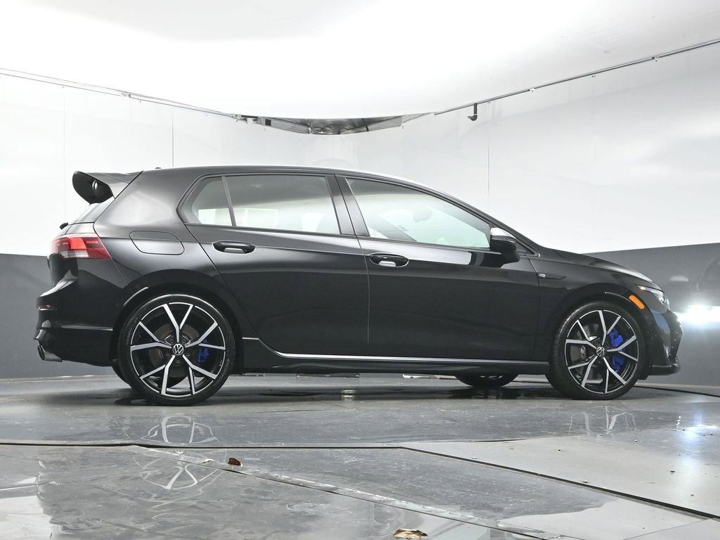 Used 2024 Volkswagen Golf R image 37