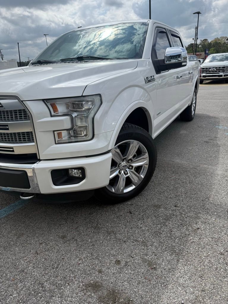Used 2016 Ford F150 Platinum w/ Equipment Group 701A Luxury image 4