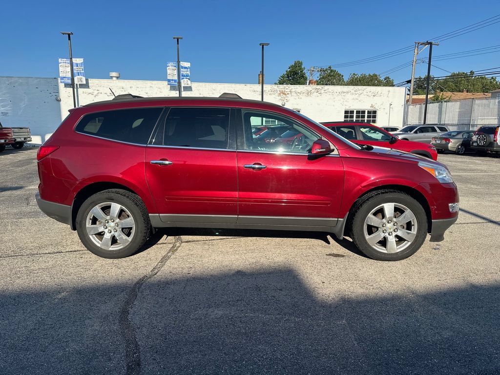 Used 2011 Chevrolet Traverse LT w/ Red Premiere Package FWD image 2