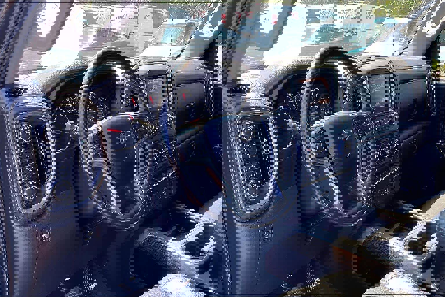 Used 2021 Chevrolet Silverado 1500 LT Trail Boss w/ Convenience Package II image 14