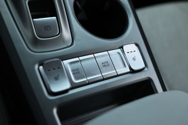 Used 2023 Hyundai Kona SE FWD image 40
