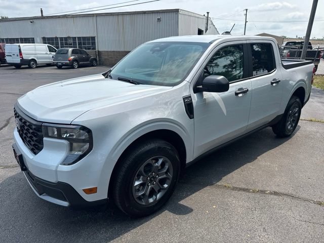 New 2026 Ford Maverick XLT w/ Equipment Group 301A AWD/4WD image 2