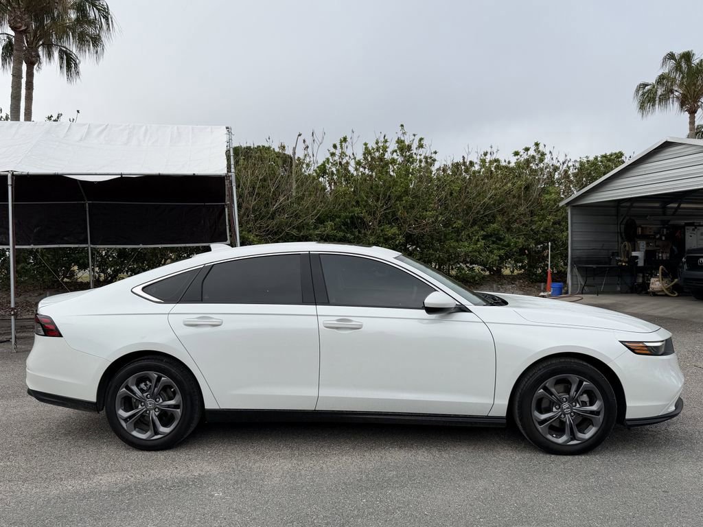 Used 2023 Honda Accord EX image 4