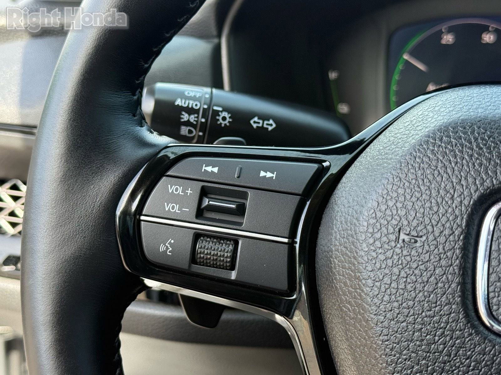 Certified 2025 Honda Accord Touring image 18