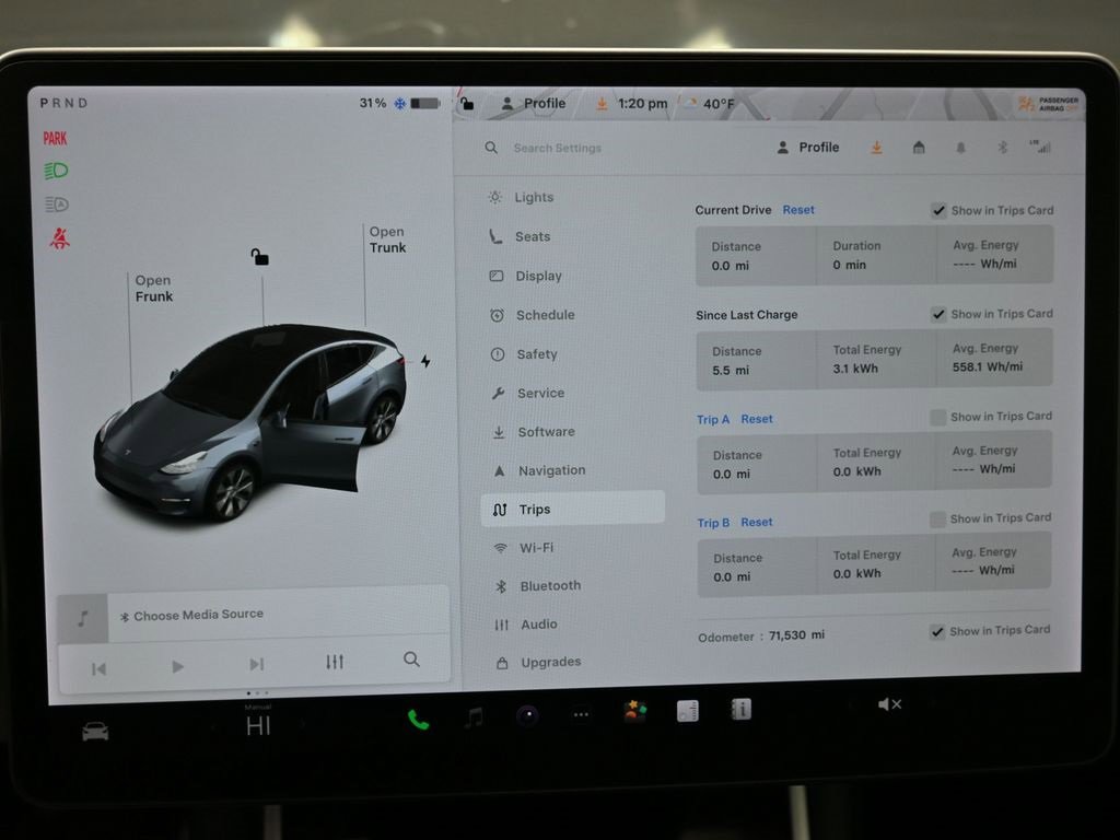 Used 2021 Tesla Model Y Long Range image 30