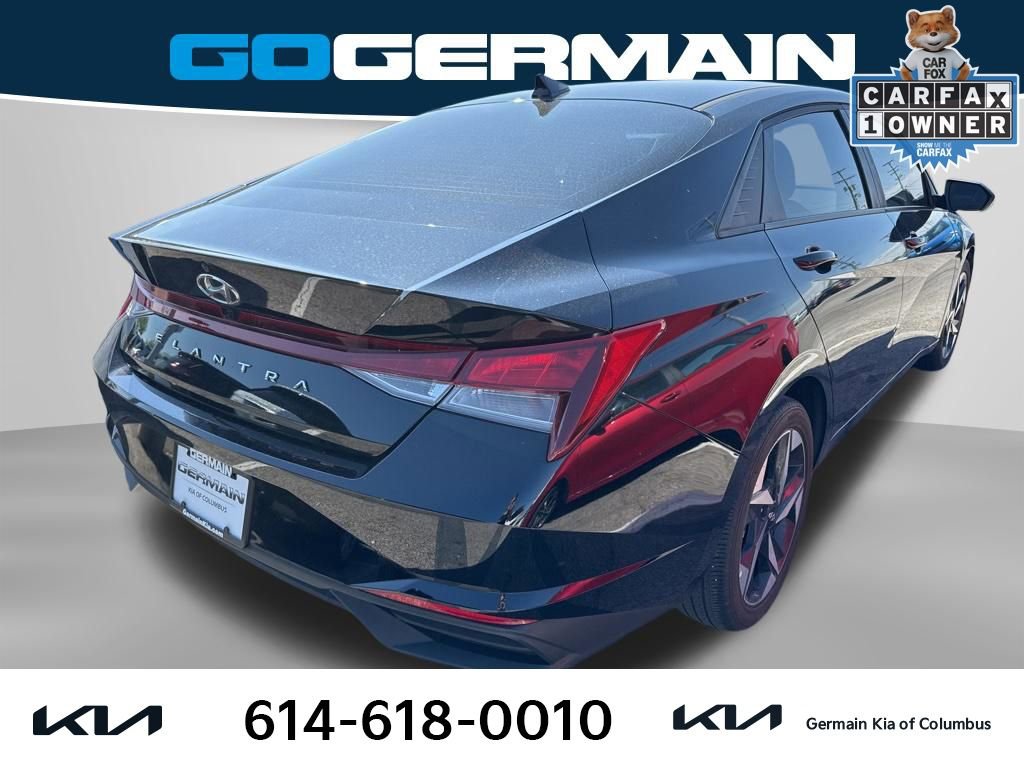 Used 2023 Hyundai Elantra SEL w/ Convenience Package FWD image 5