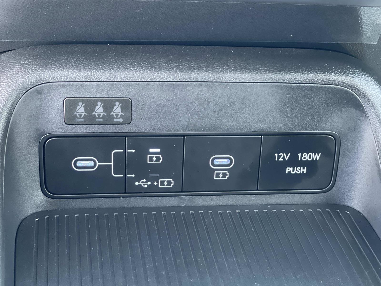 Certified 2025 Hyundai Kona SEL image 13