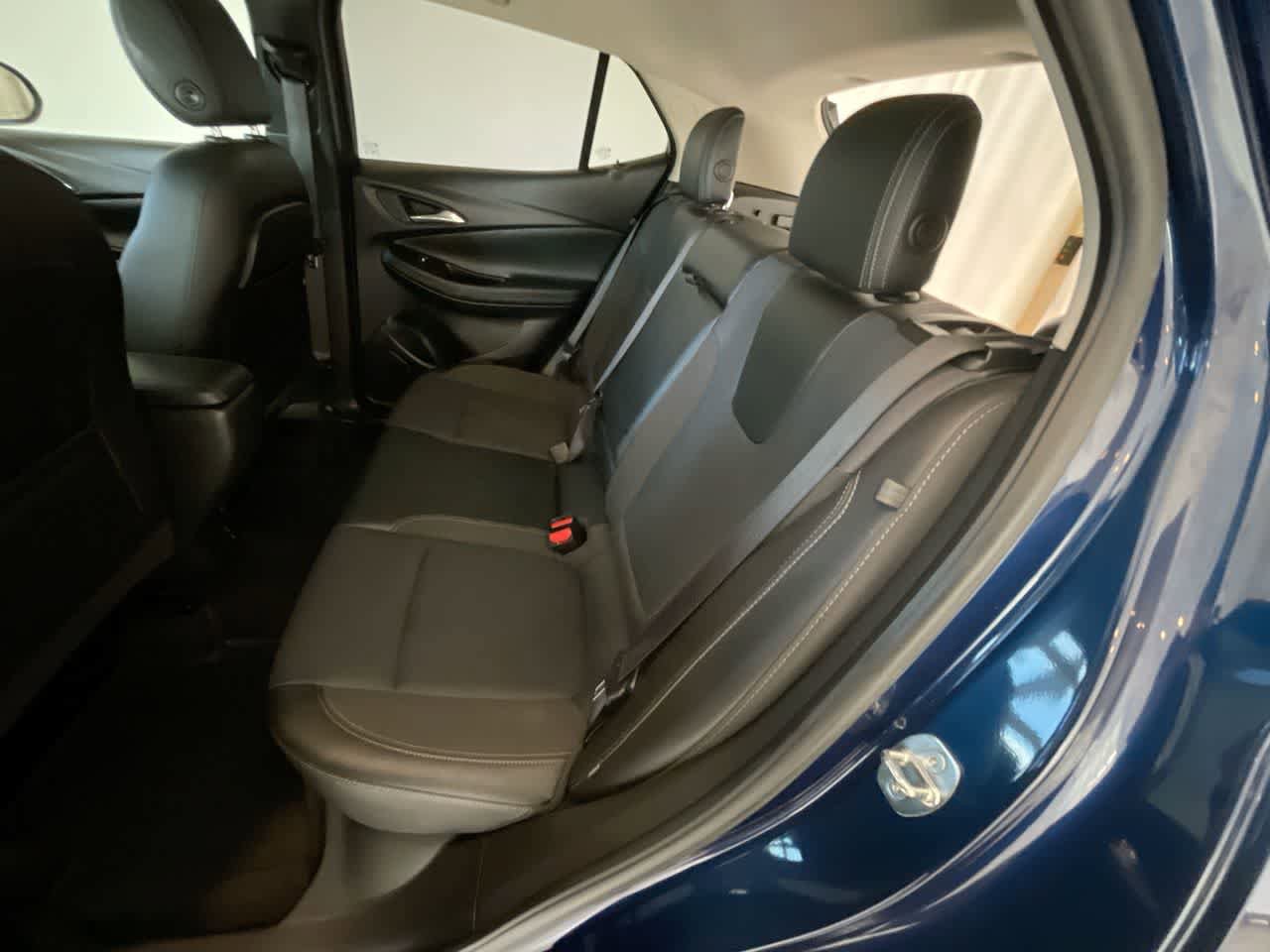 Used 2022 Buick Encore GX Select AWD/4WD image 22