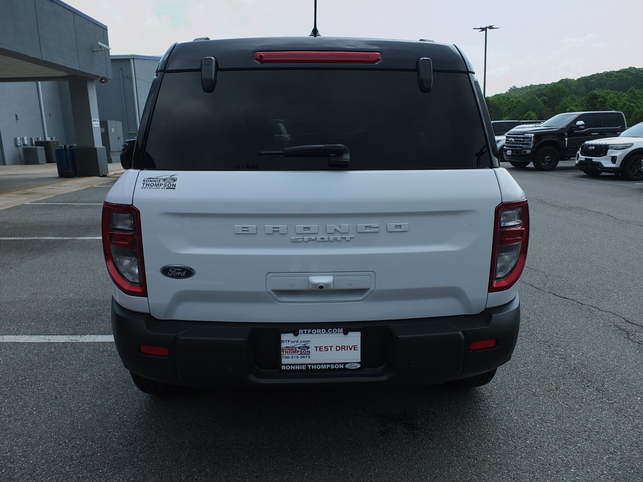Used 2025 Ford Bronco Sport Outer Banks w/ Outer Banks Tech Package+ AWD/4WD image 4